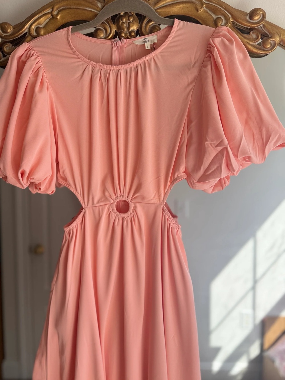 Peach Puff Puff Sleeve Cutout Midi Dress